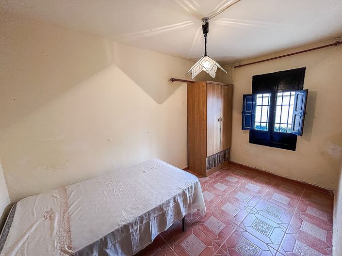 Image No.3-2 Bed Townhouse for sale