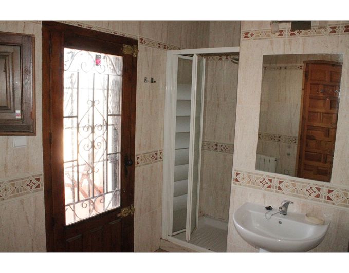 Image No.24-5 Bed Country House for sale