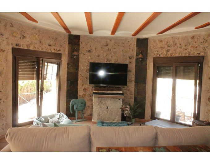 Image No.13-3 Bed Country House for sale