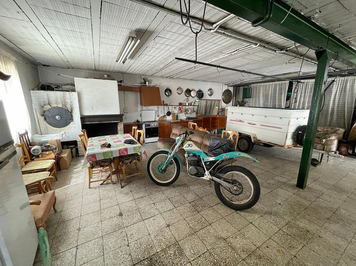 Image No.19-5 Bed Townhouse for sale