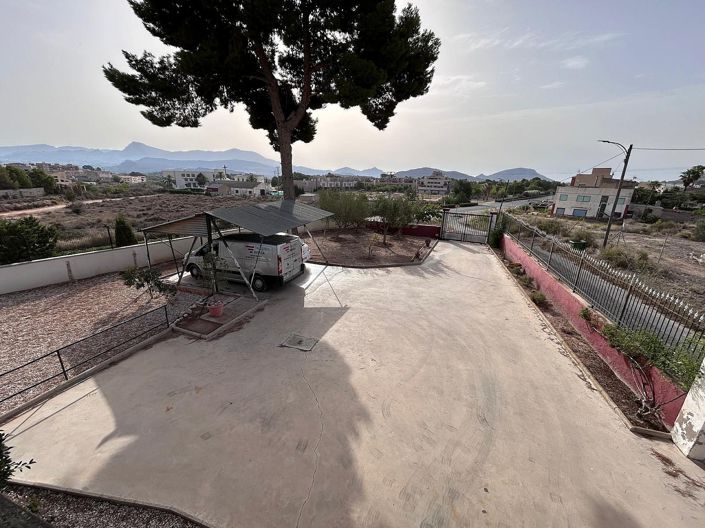 Image No.34-6 Bed Villa for sale