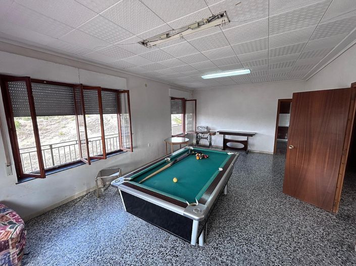 Image No.38-6 Bed Villa for sale