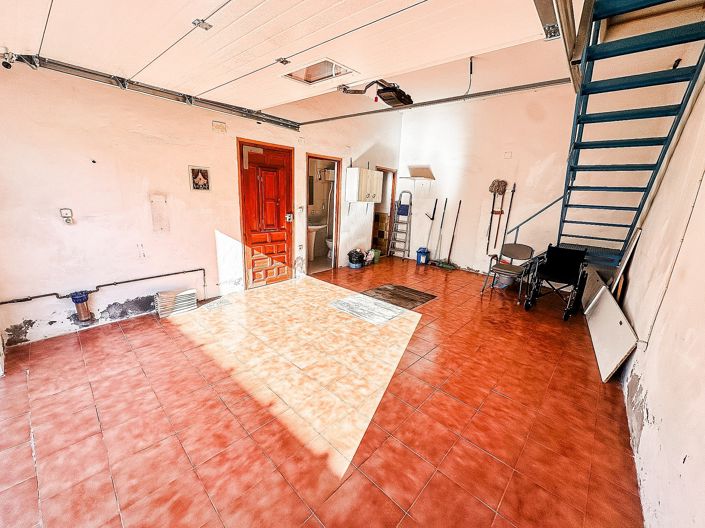 Image No.22-3 Bed Townhouse for sale