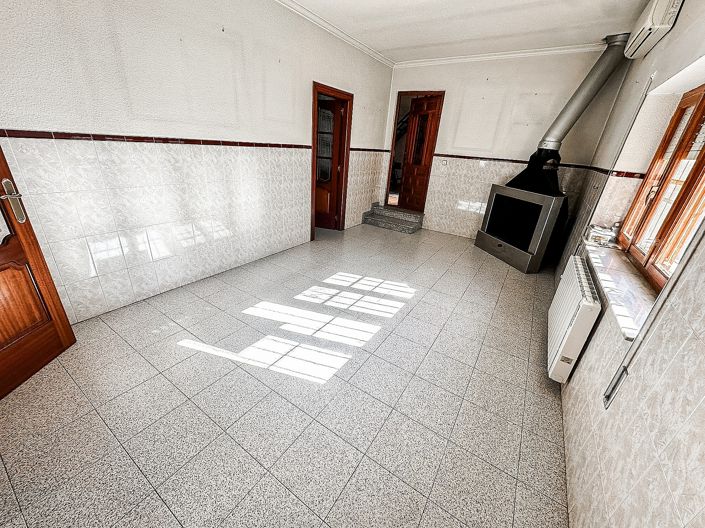 Image No.8-3 Bed Townhouse for sale