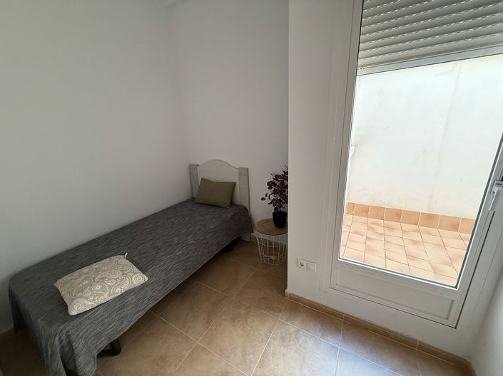 Image No.8-2 Bed Apartment for sale