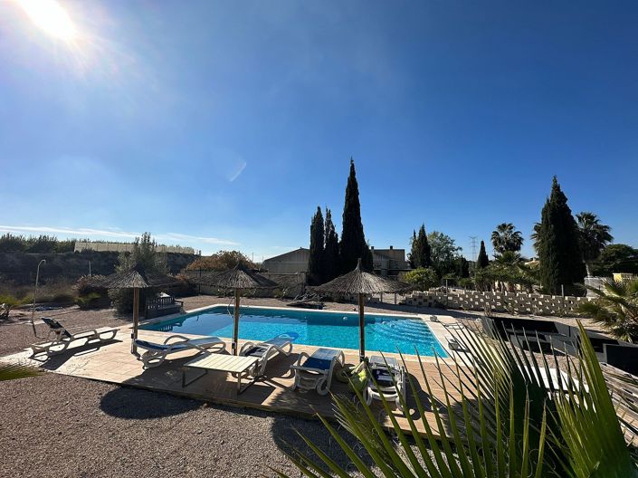 Image No.3-3 Bed Villa for sale