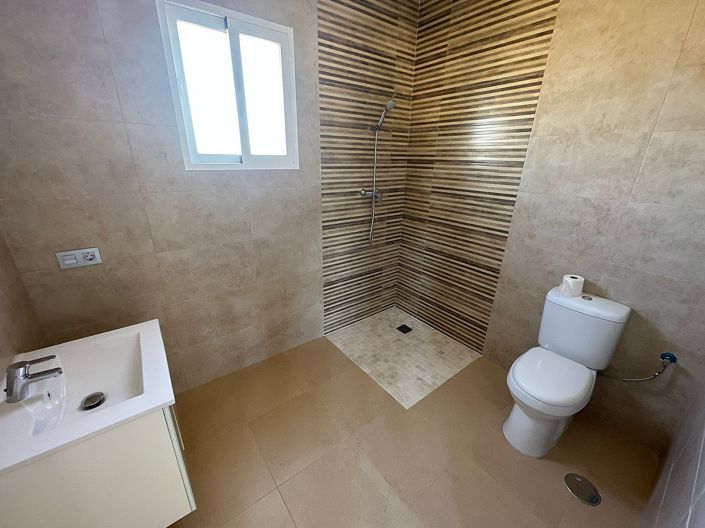 Image No.33-3 Bed Villa for sale