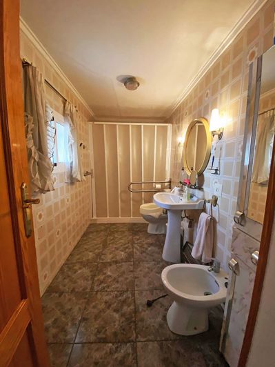 Image No.15-3 Bed Townhouse for sale