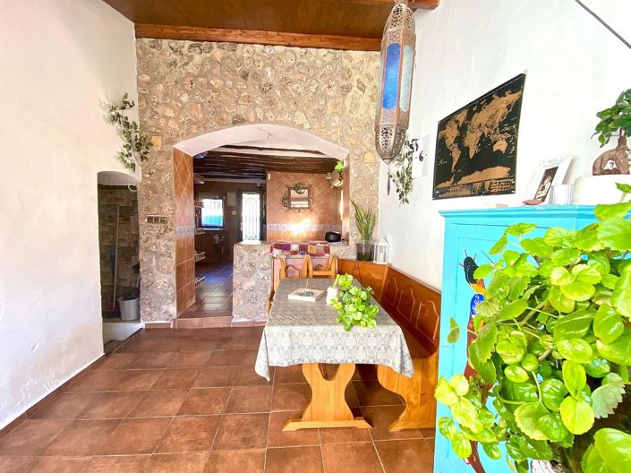 Image No.5-7 Bed Townhouse for sale