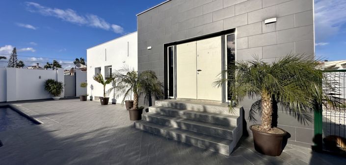 Image No.39-5 Bed Villa for sale