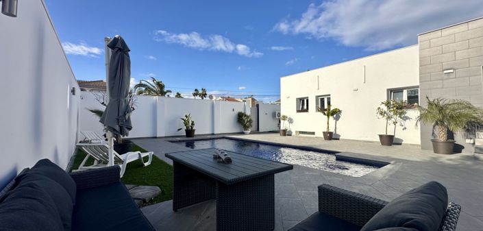 Image No.41-5 Bed Villa for sale