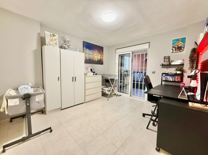 Image No.12-3 Bed Villa for sale