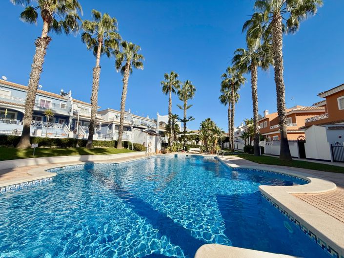 Image No.2-3 Bed Villa for sale