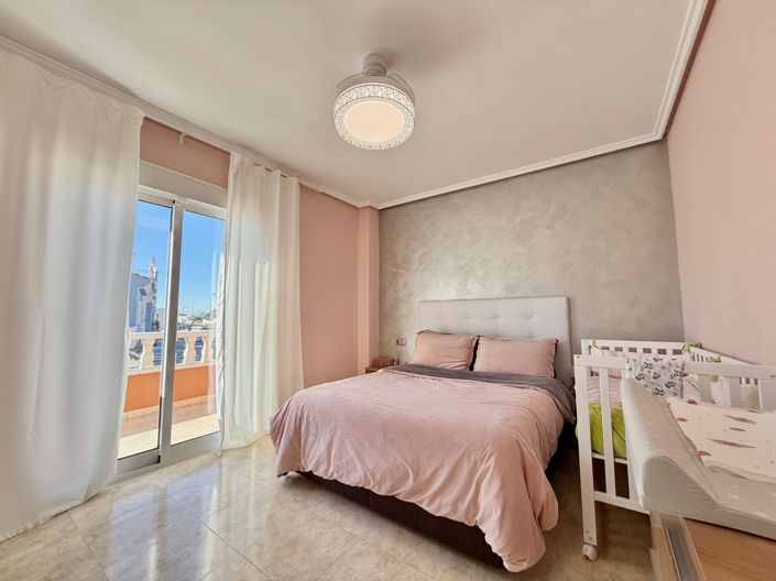 Image No.20-3 Bed Villa for sale