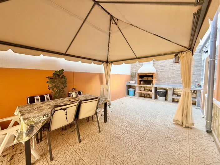 Image No.31-3 Bed Villa for sale