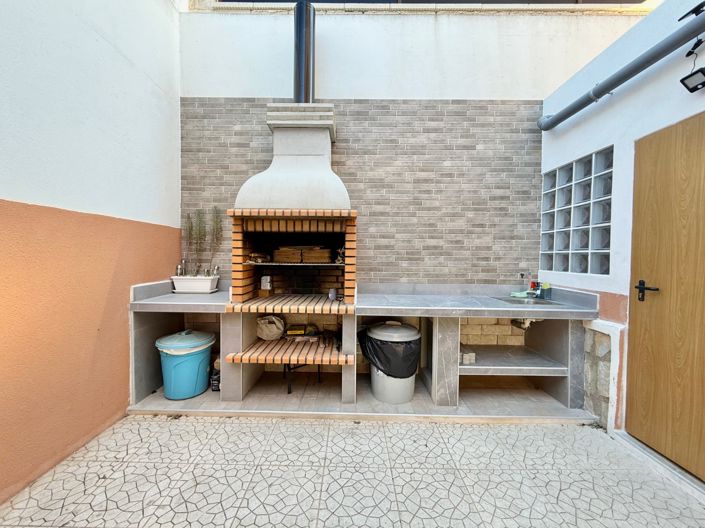 Image No.32-3 Bed Villa for sale