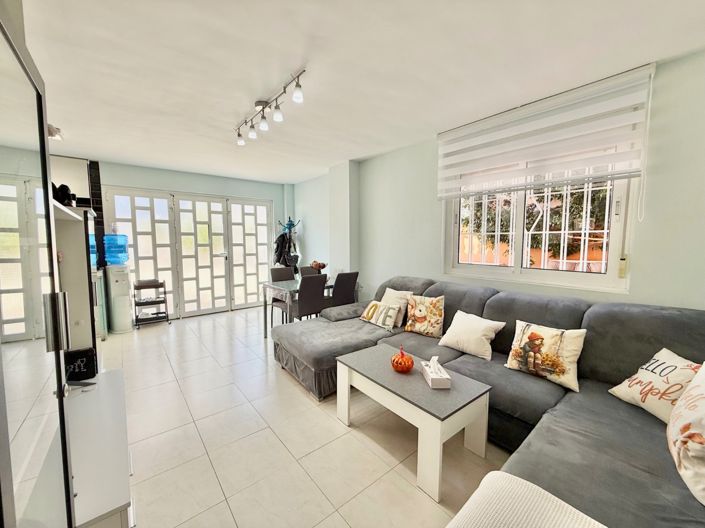 Image No.7-3 Bed Villa for sale