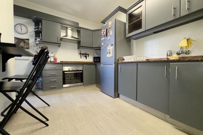 Image No.4-3 Bed Apartment for sale