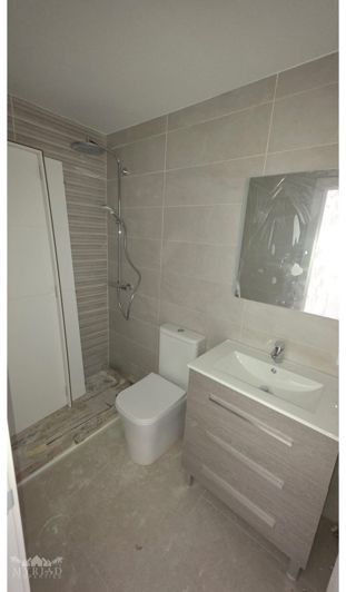 Image No.14-3 Bed Townhouse for sale