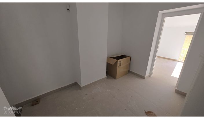 Image No.16-3 Bed Townhouse for sale