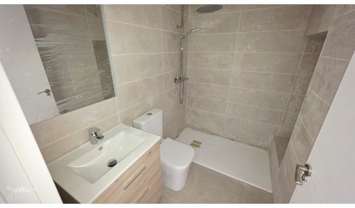 Image No.17-3 Bed Townhouse for sale