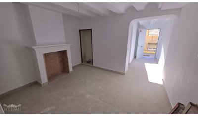 6501b8f3c9d2-68c1-469a-809d-8da4888639a0