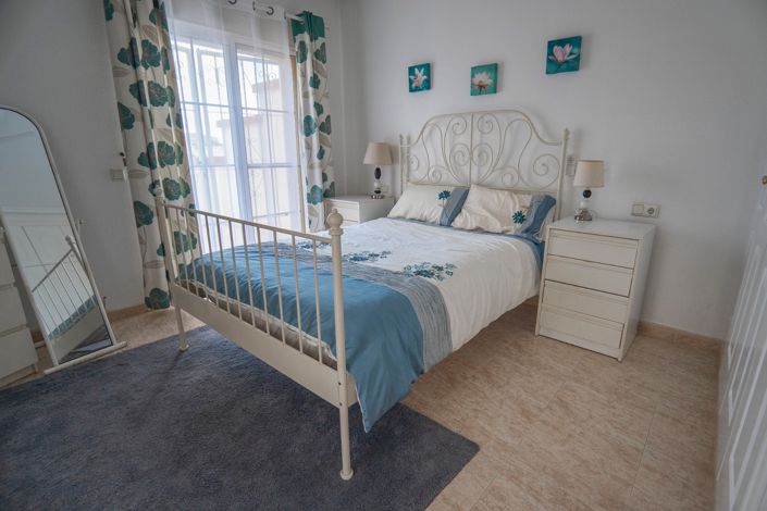 Image No.15-3 Bed Townhouse for sale