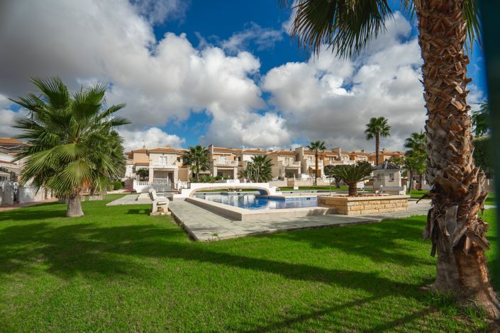 Image No.9-3 Bed Townhouse for sale