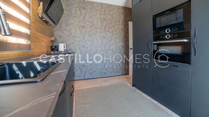 Image No.10-4 Bed Villa for sale