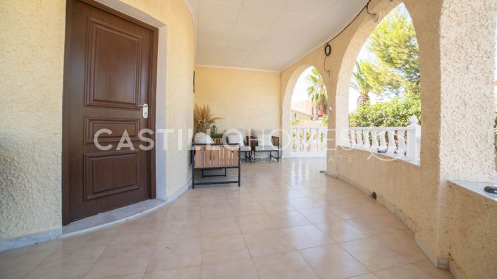 Image No.30-4 Bed Villa for sale