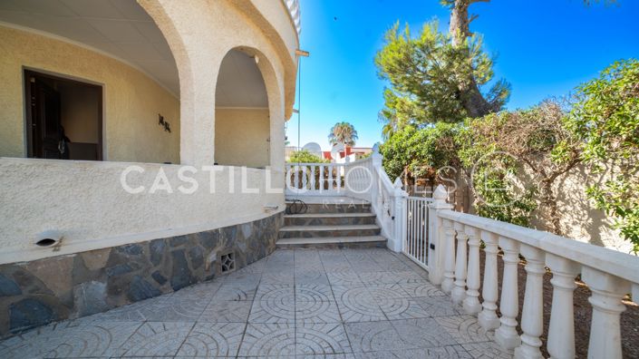 Image No.33-4 Bed Villa for sale