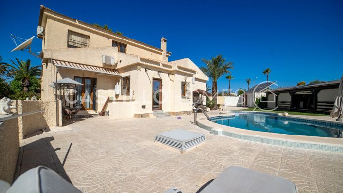 Image No.38-4 Bed Villa for sale