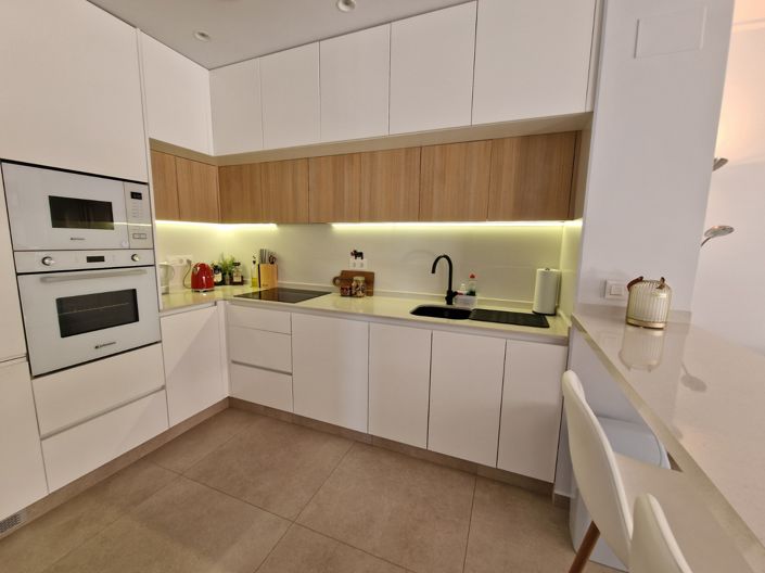 Image No.10-3 Bed Apartment for sale