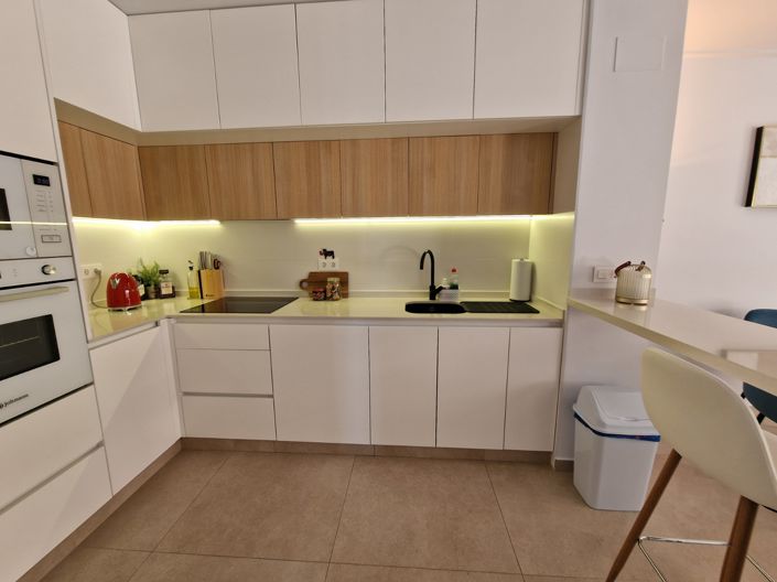 Image No.11-3 Bed Apartment for sale