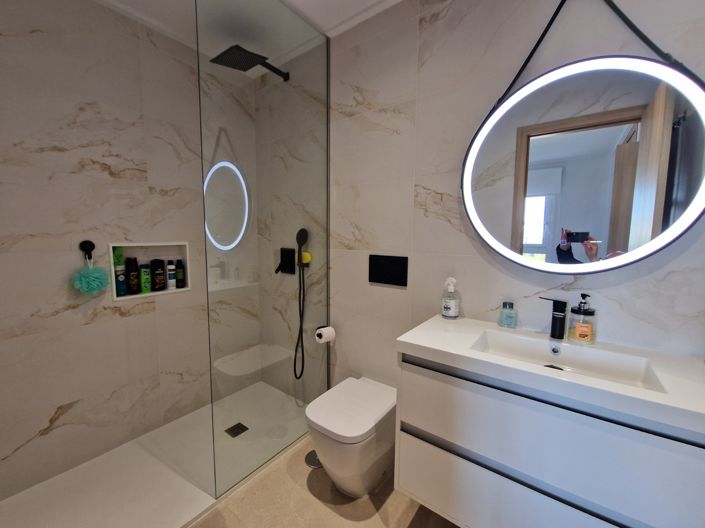 Image No.18-3 Bed Apartment for sale