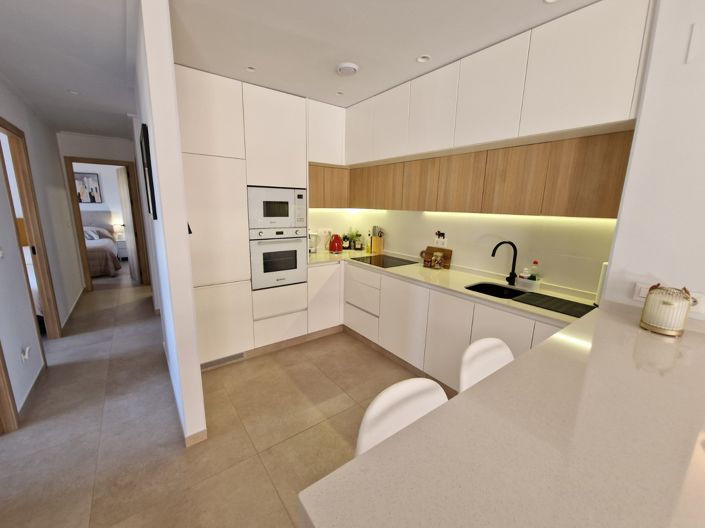 Image No.9-3 Bed Apartment for sale