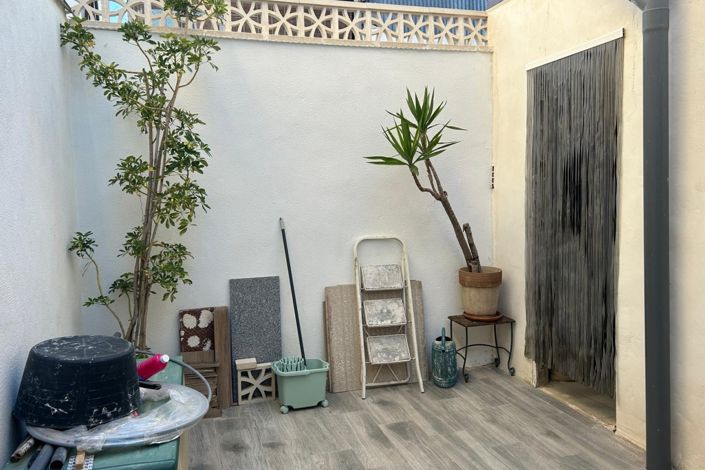 Image No.17-3 Bed Townhouse for sale