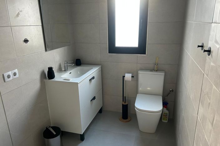 Image No.2-3 Bed Townhouse for sale