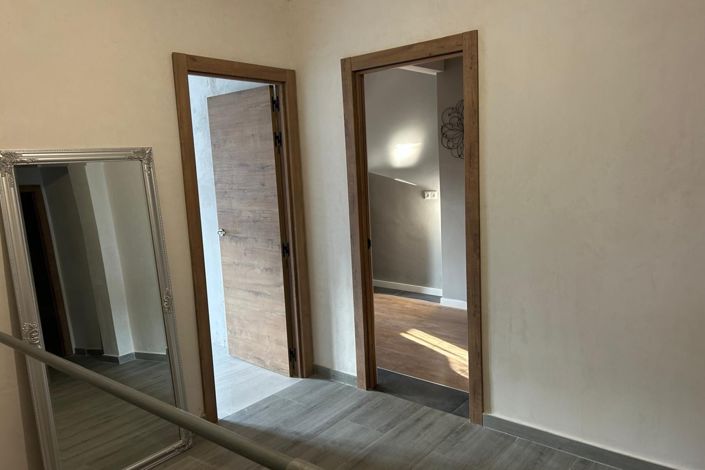 Image No.5-3 Bed Townhouse for sale