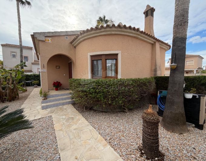 Image No.19-3 Bed Villa for sale