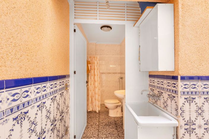 Image No.28-4 Bed Duplex for sale