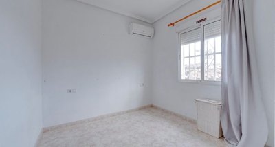 o1jfg8unre13rv165l1eef1uch1d3r27