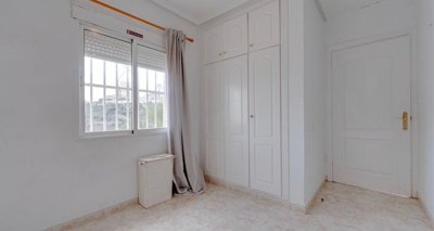 o1jfg8unre1ttsrbtpb8auc6p26