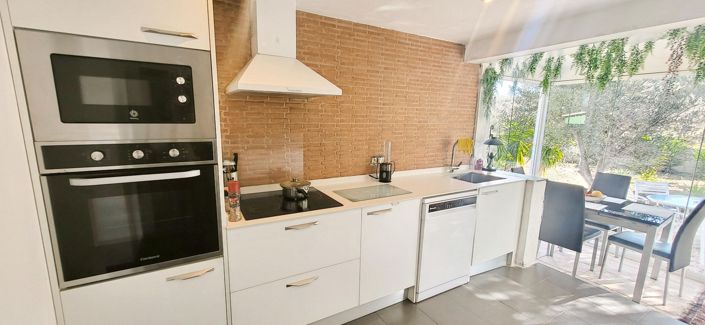 Image No.12-3 Bed Villa for sale