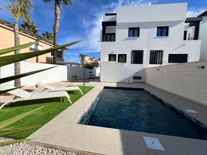 Image No.47-3 Bed Villa for sale