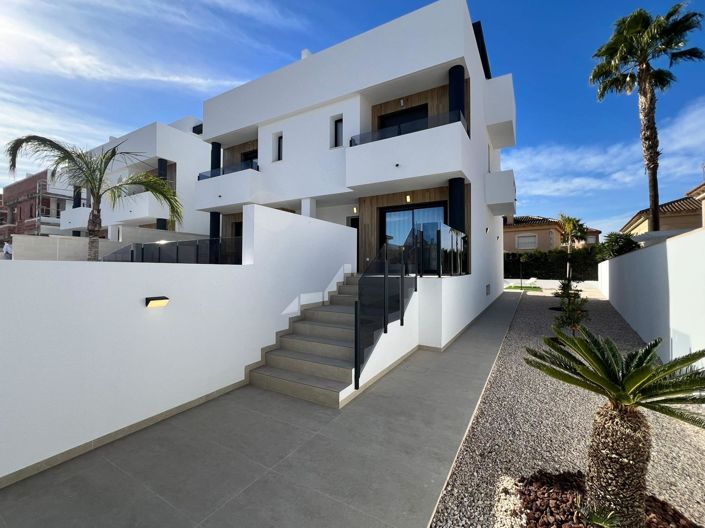 Image No.5-3 Bed Villa for sale