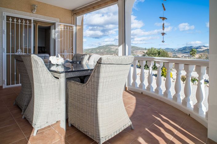 Image No.26-3 Bed Villa for sale