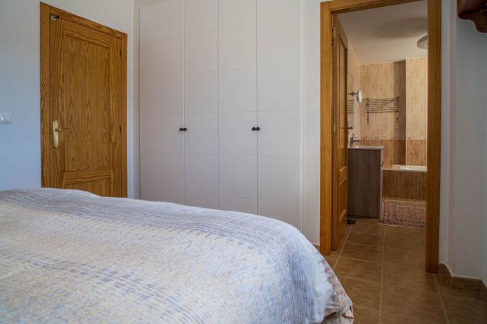 Image No.43-3 Bed Villa for sale