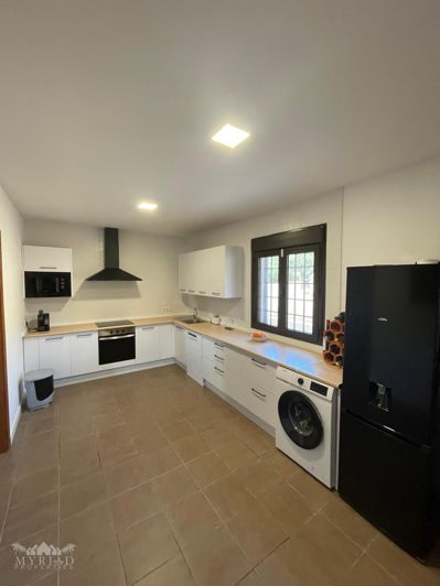 Image No.12-4 Bed Villa for sale