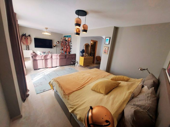 Image No.9-5 Bed Villa for sale